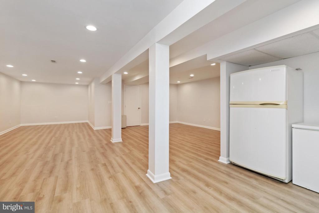 2414 STANWICK ROAD