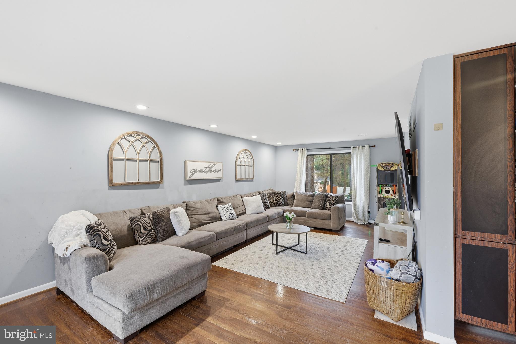3413 ENGLEMEADE