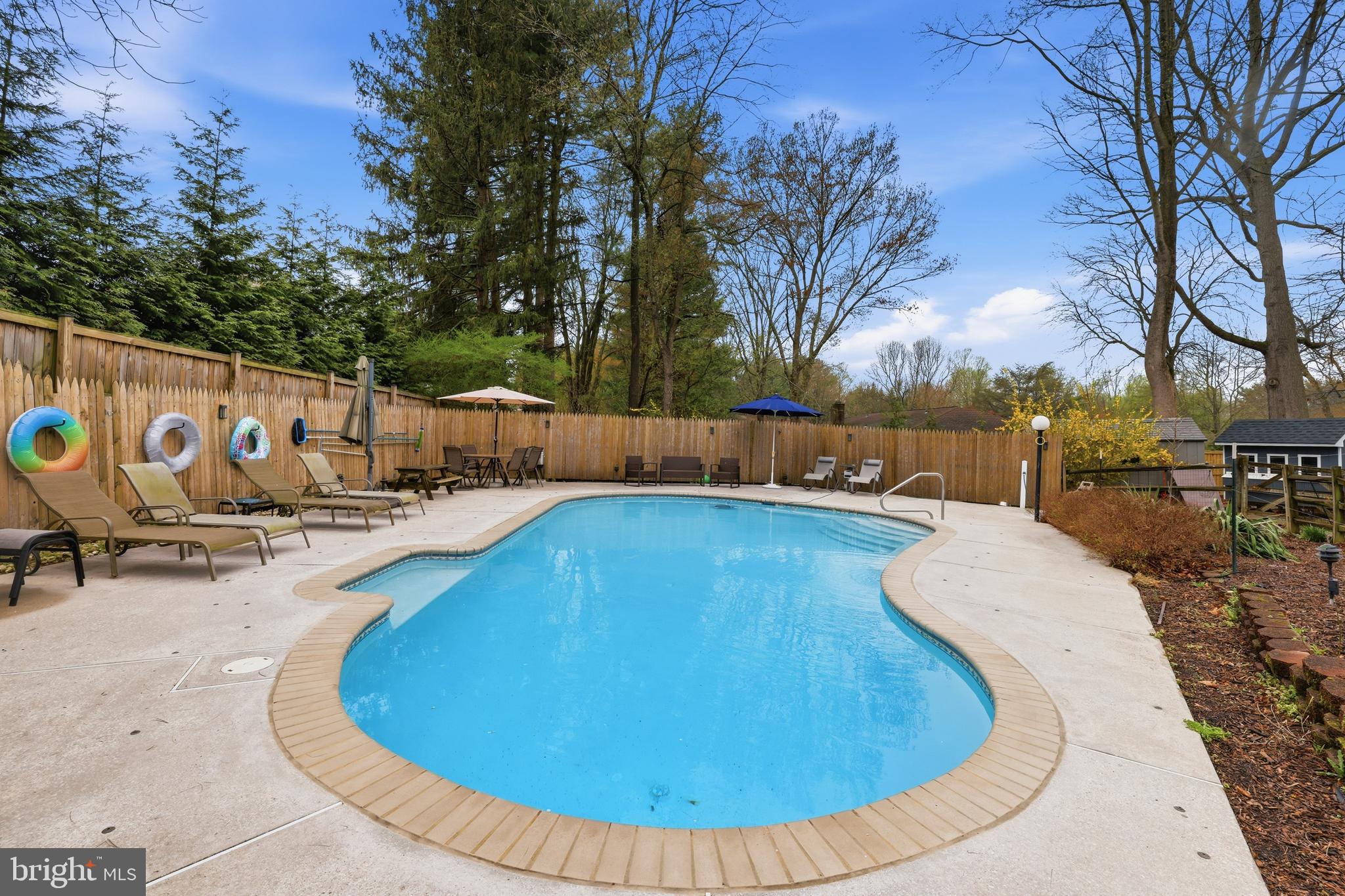 3413 ENGLEMEADE