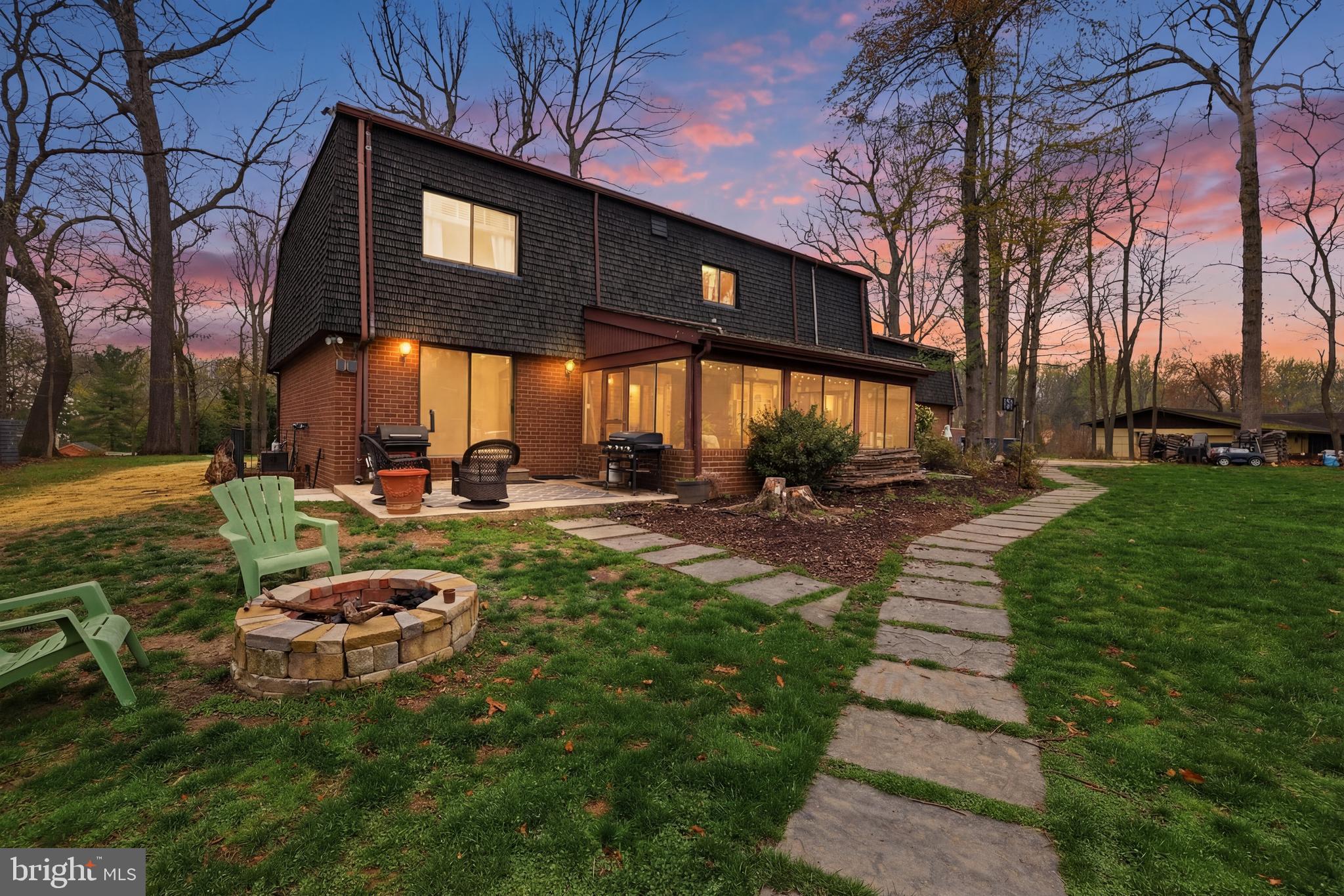 3413 ENGLEMEADE