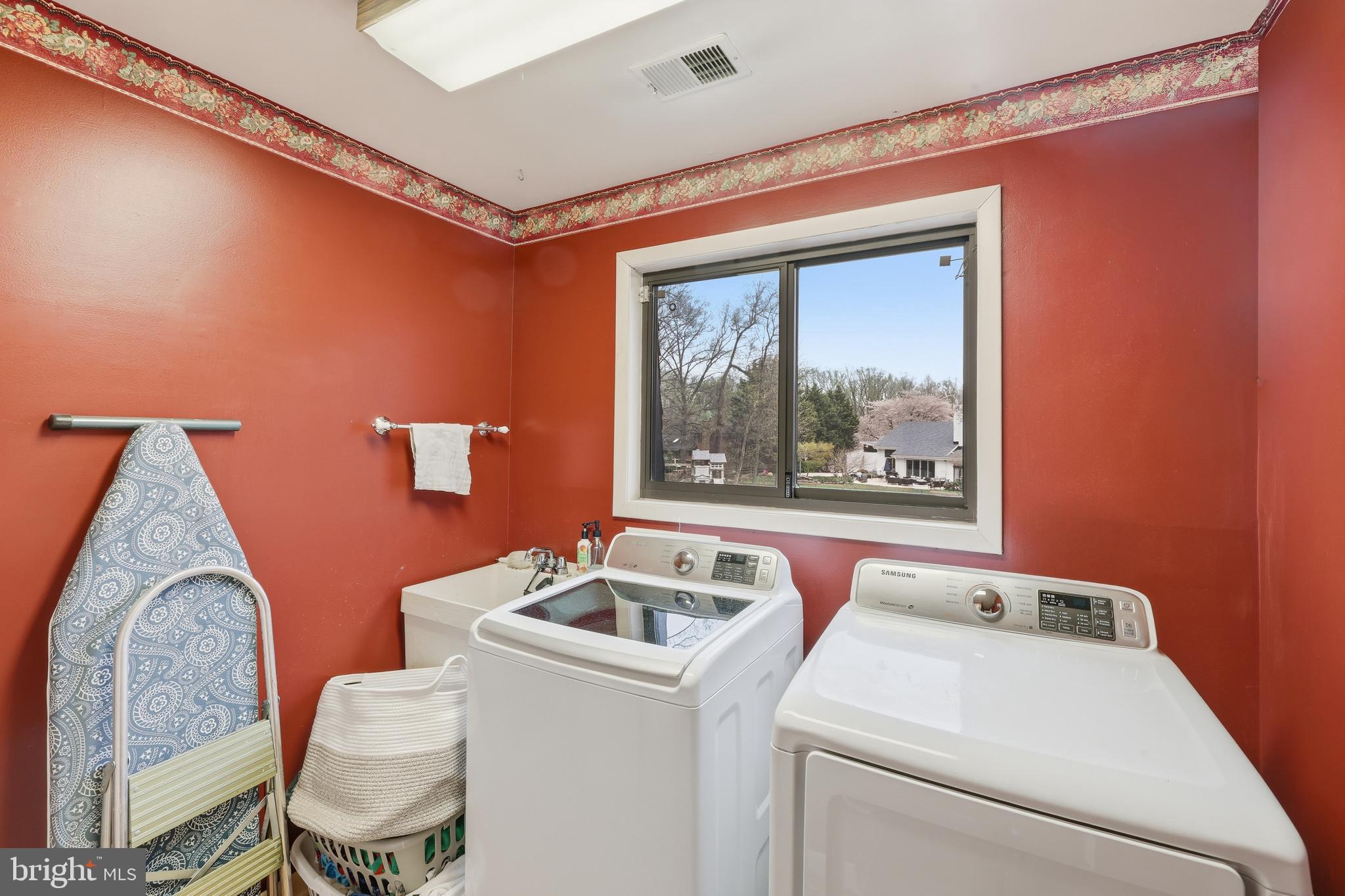 3413 ENGLEMEADE