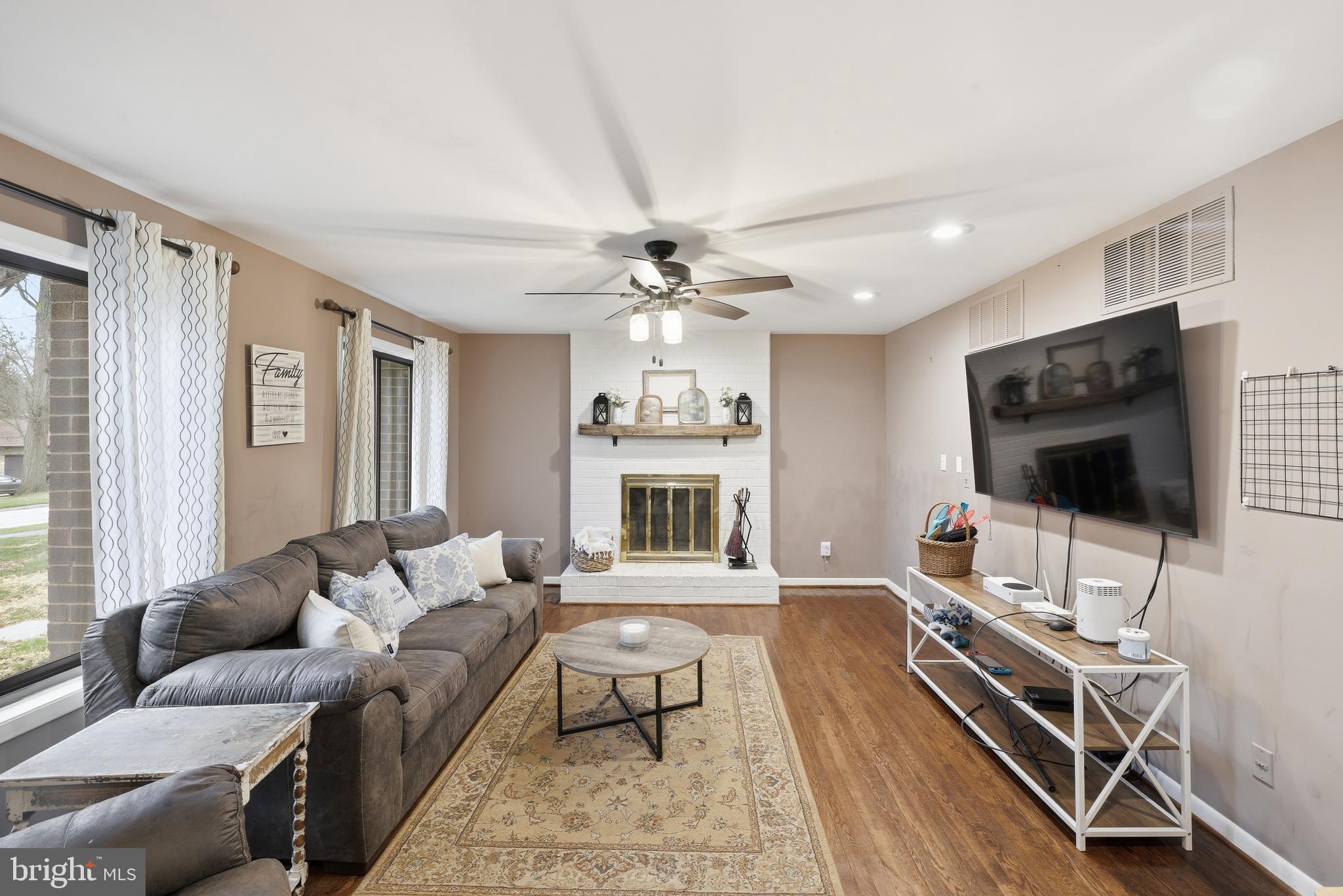 3413 ENGLEMEADE