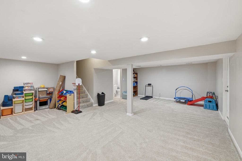 3413 ENGLEMEADE