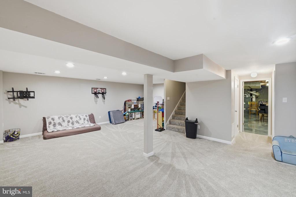 3413 ENGLEMEADE