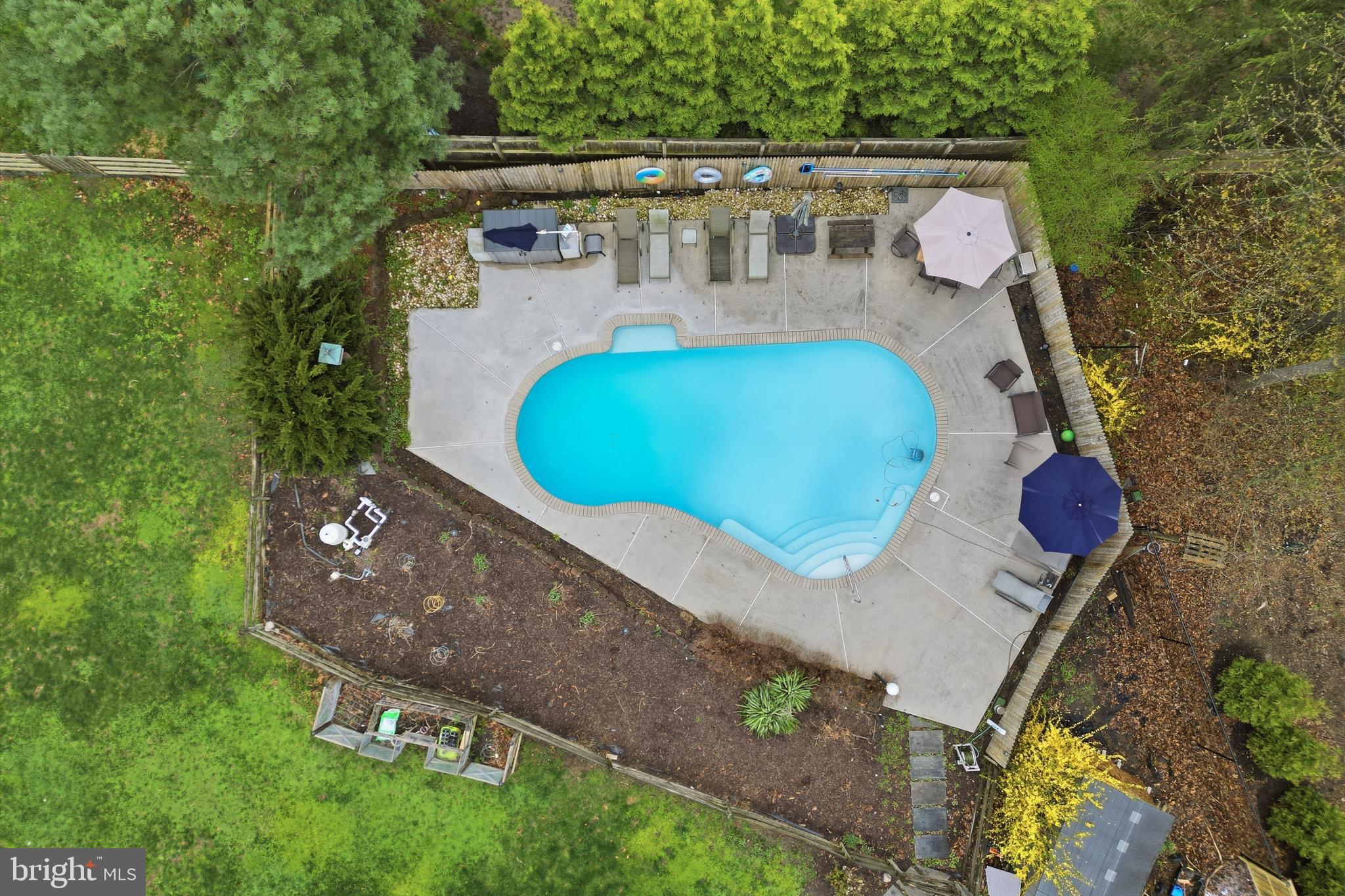 3413 ENGLEMEADE