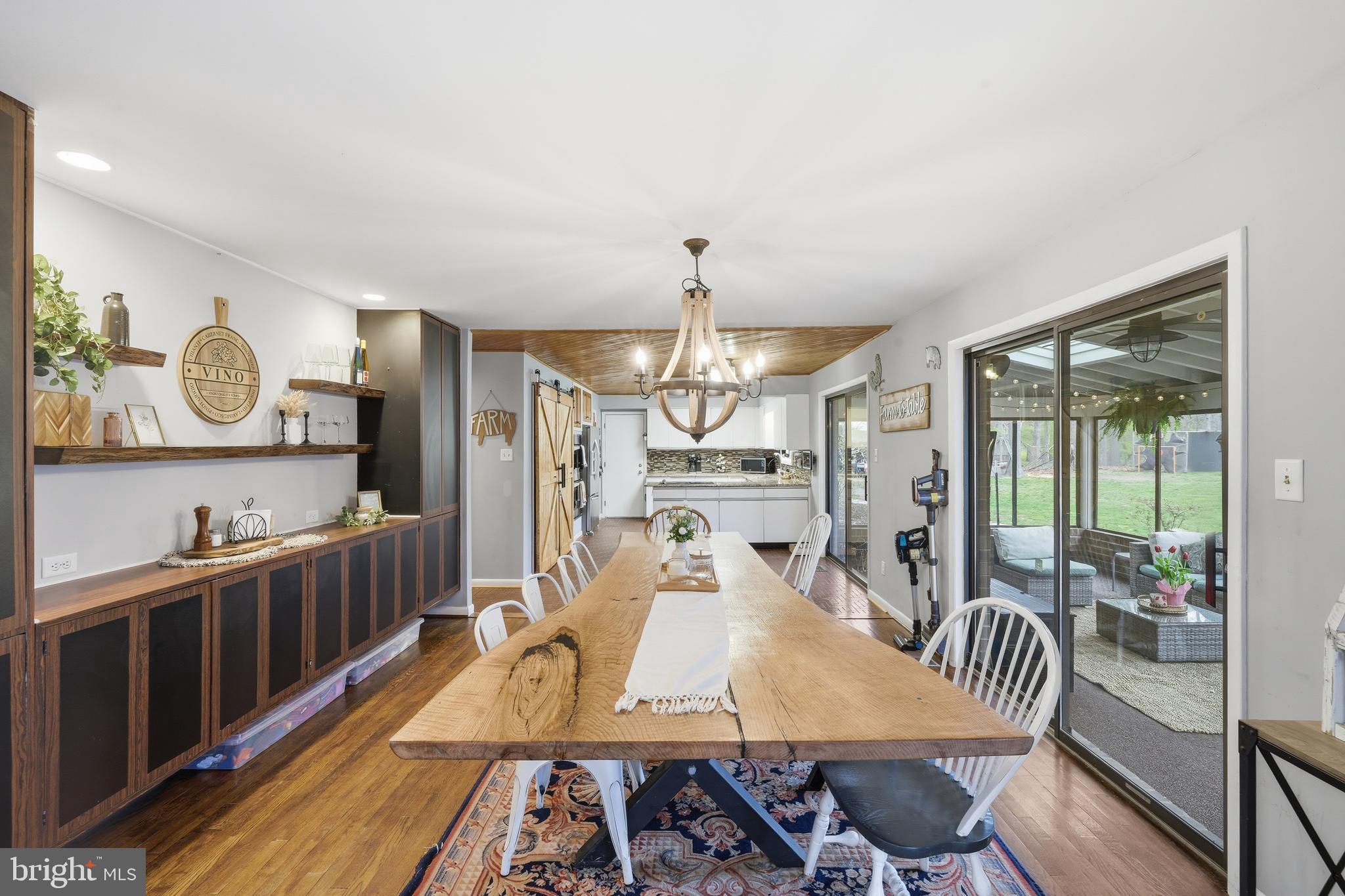 3413 ENGLEMEADE