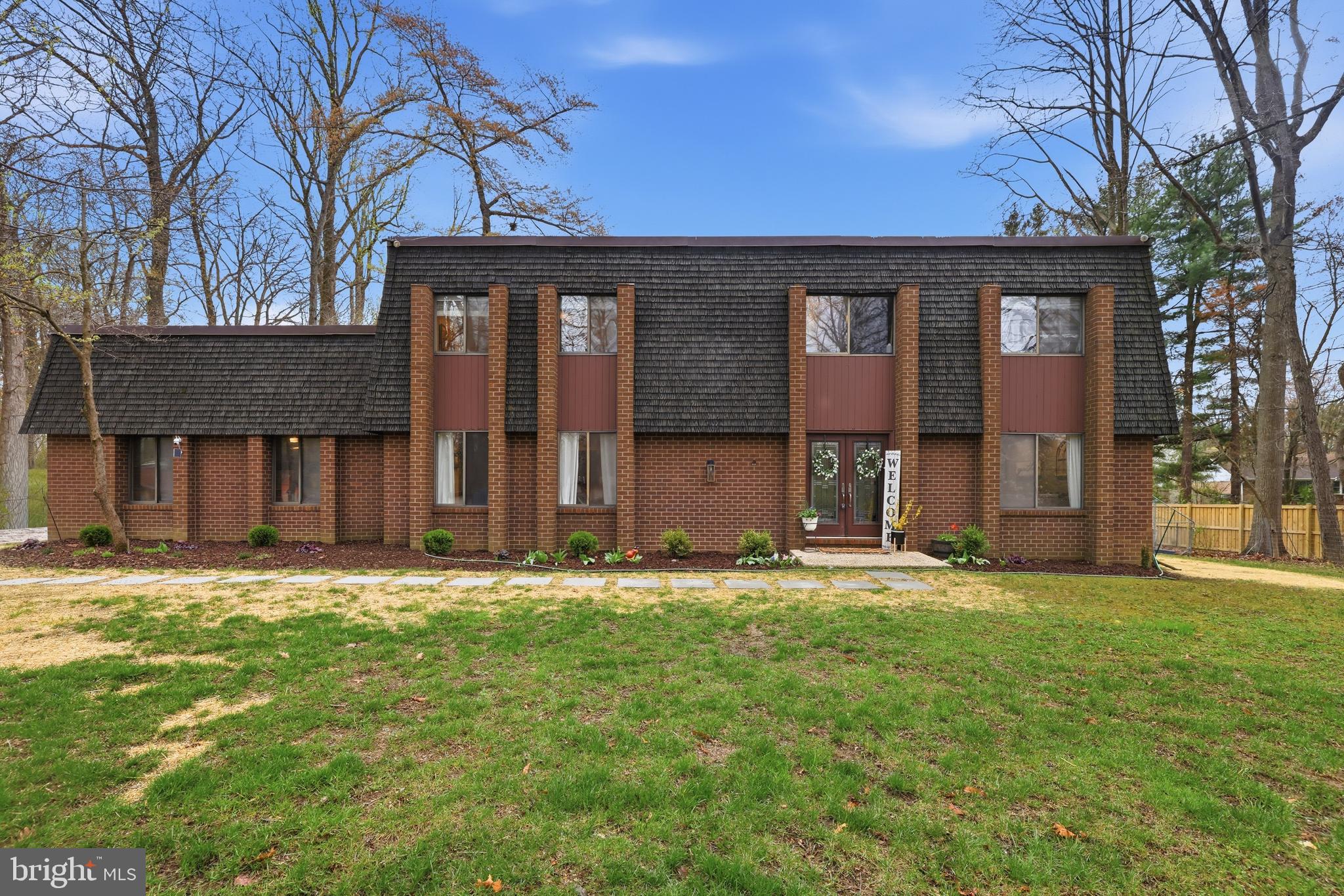 3413 ENGLEMEADE