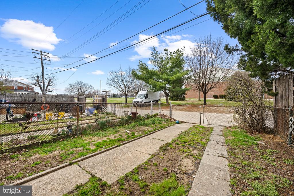 2012 JASMINE ROAD