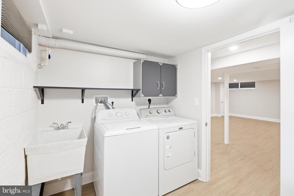 8129 KIRKWALL COURT