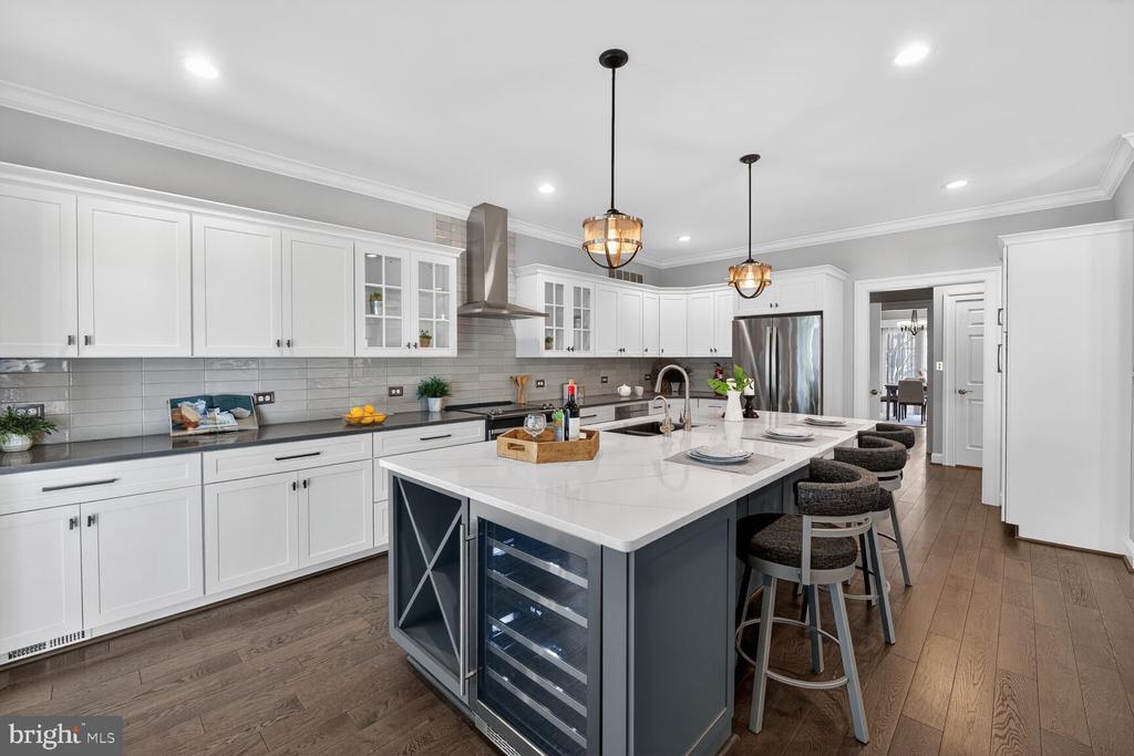 614 BRIGHTWOOD CLUB DRIVE 614