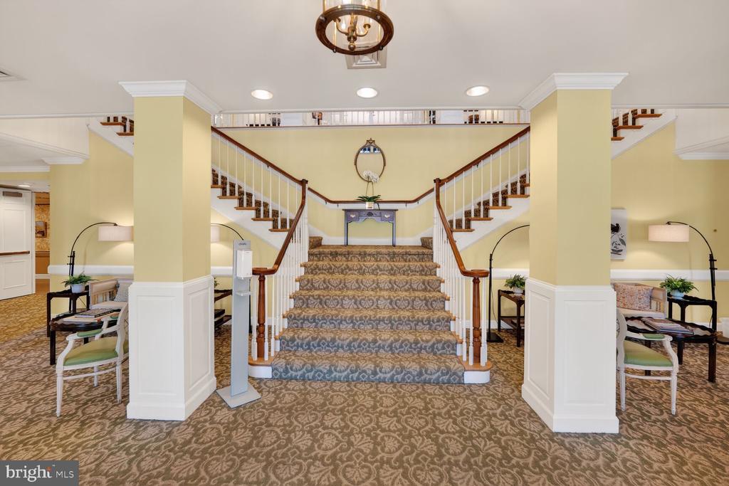 614 BRIGHTWOOD CLUB DRIVE 614