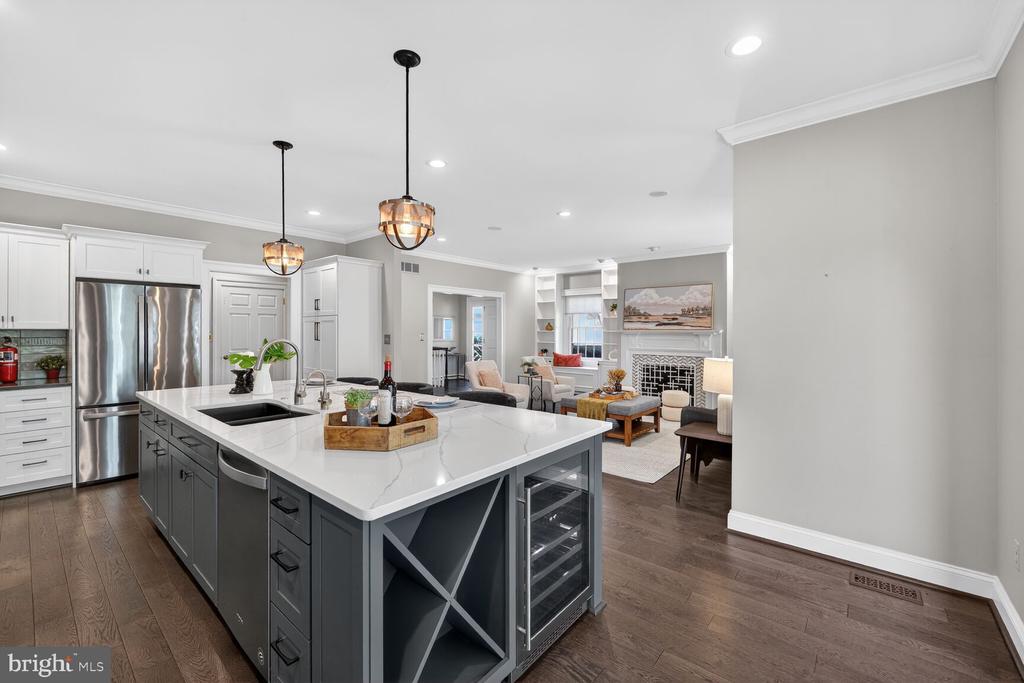 614 BRIGHTWOOD CLUB DRIVE 614