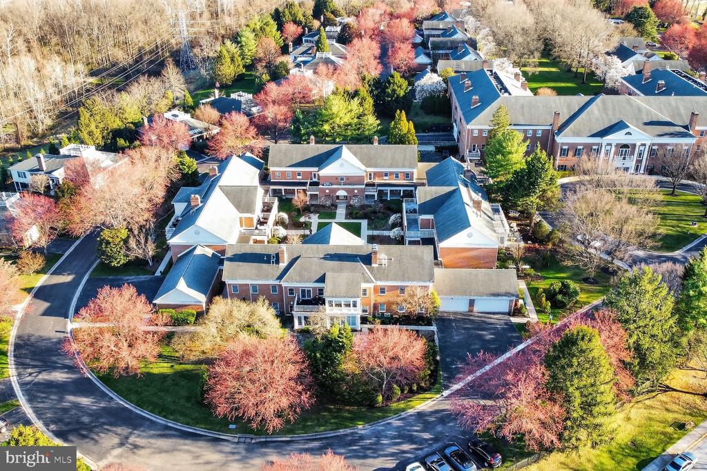 614 BRIGHTWOOD CLUB DRIVE 614
