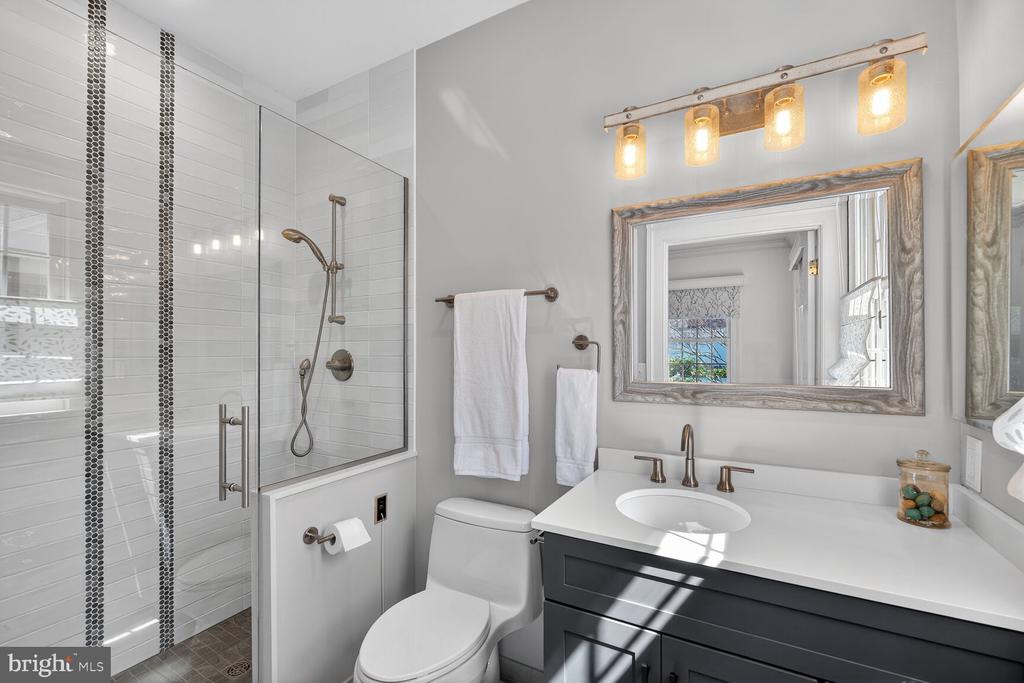 614 BRIGHTWOOD CLUB DRIVE 614