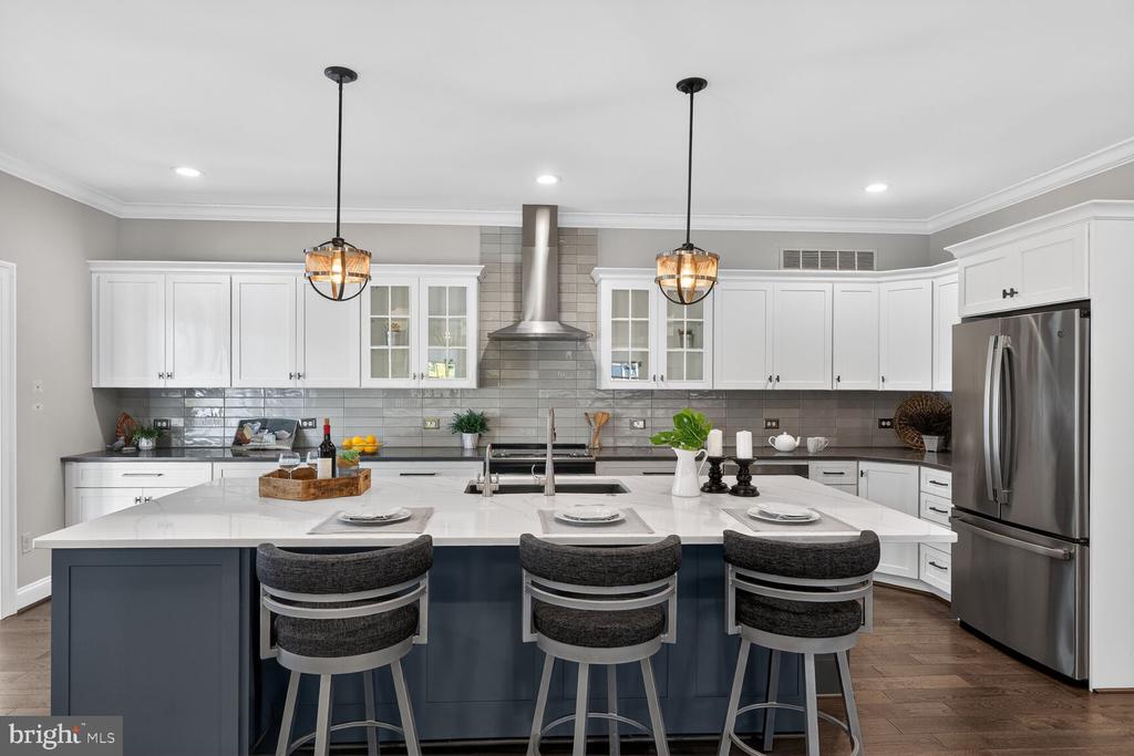 614 BRIGHTWOOD CLUB DRIVE 614