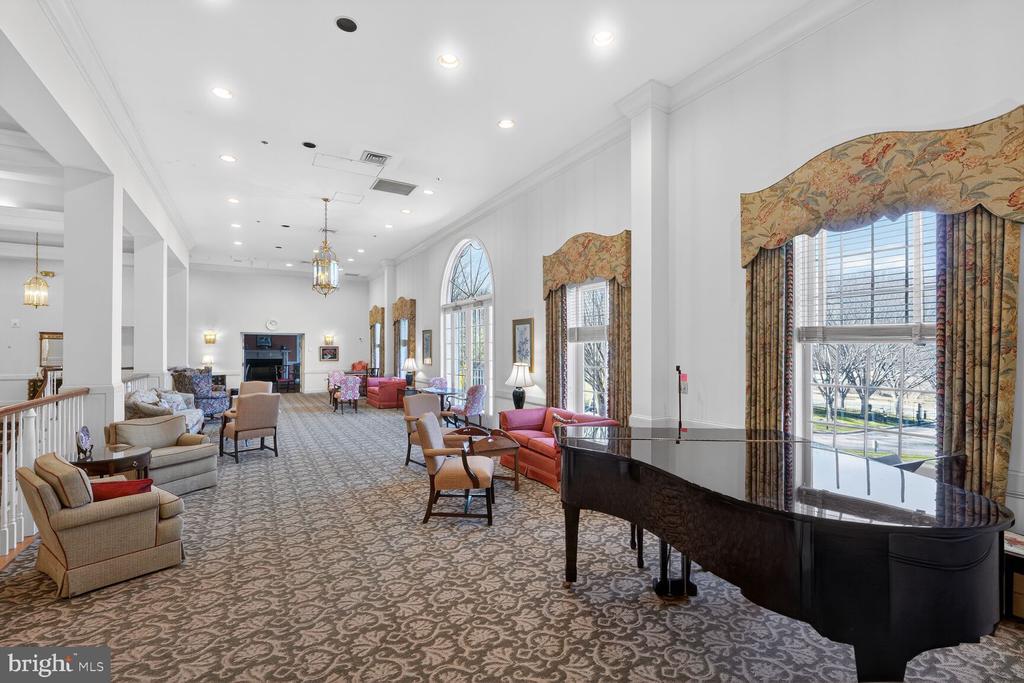 614 BRIGHTWOOD CLUB DRIVE 614