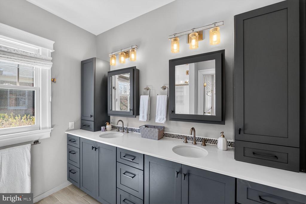 614 BRIGHTWOOD CLUB DRIVE 614