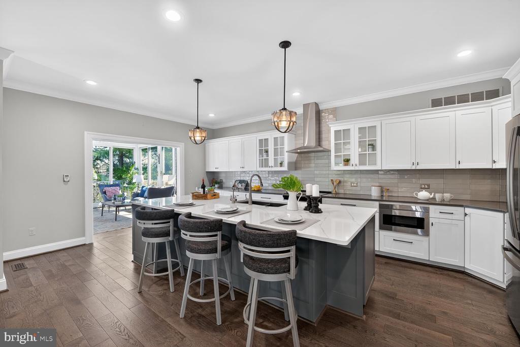 614 BRIGHTWOOD CLUB DRIVE 614