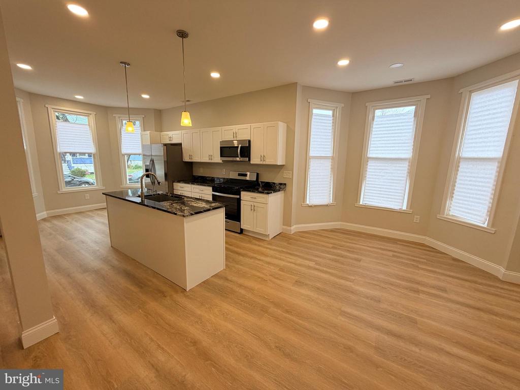 3 E OVERLEA AVENUE 2