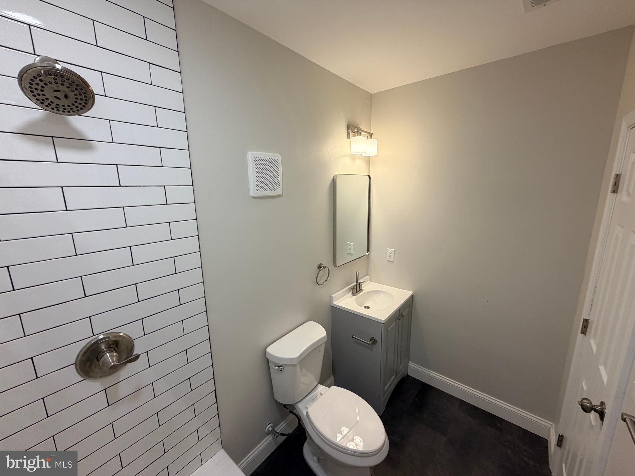 3 E OVERLEA AVENUE 2