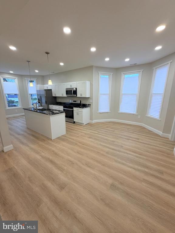 3 E OVERLEA AVENUE 1