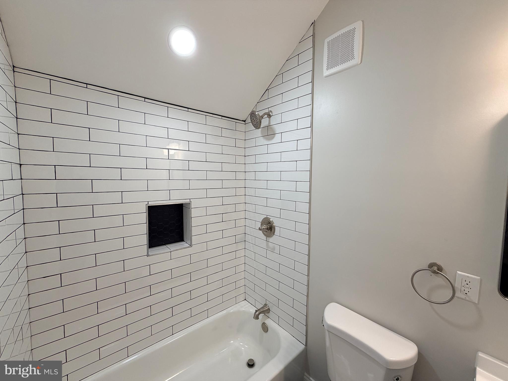 3 E OVERLEA AVENUE 1