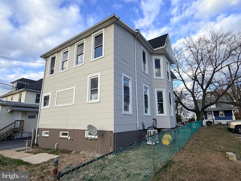 3 E OVERLEA AVENUE 1