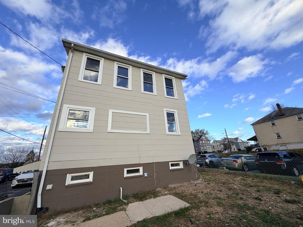 3 E OVERLEA AVENUE 1