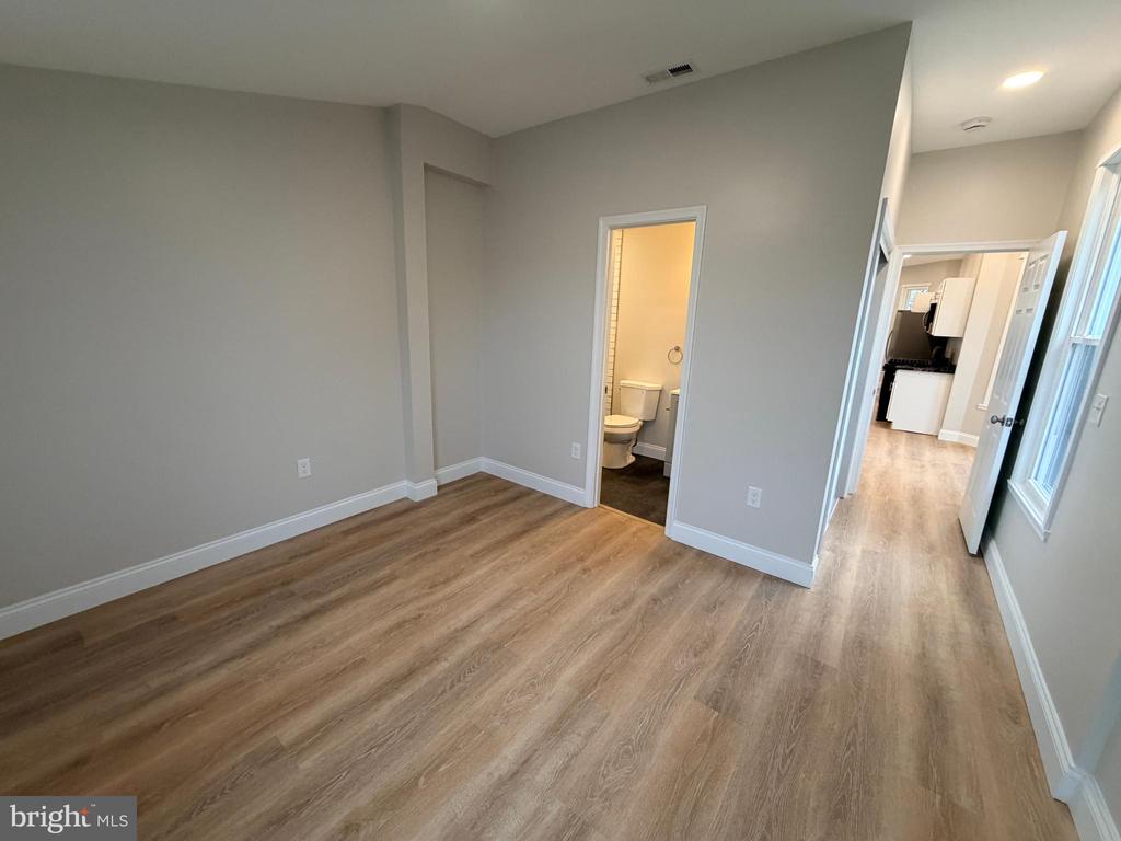 3 E OVERLEA AVENUE 1