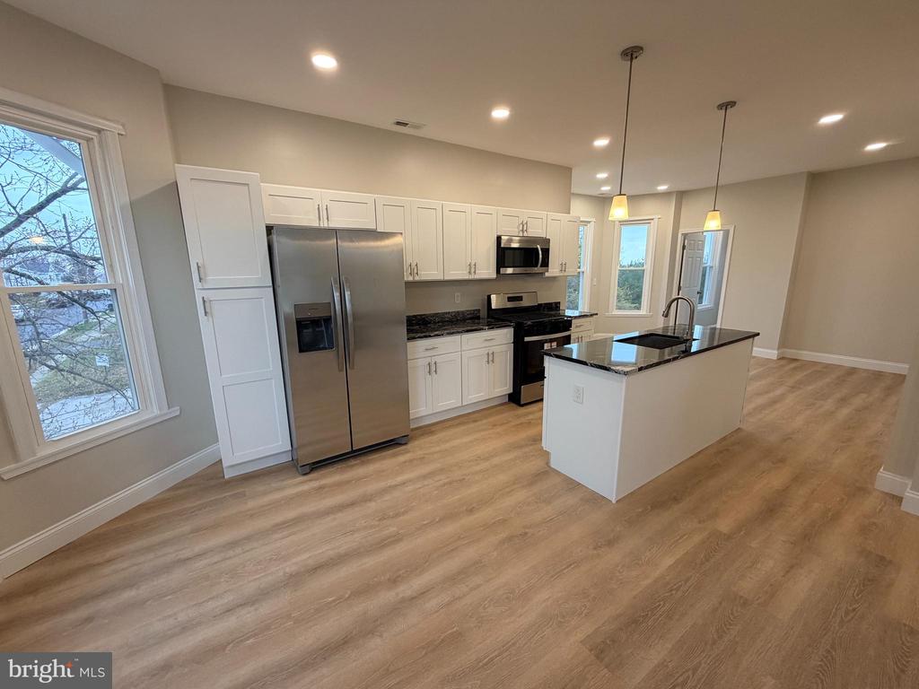 3 E OVERLEA AVENUE 1