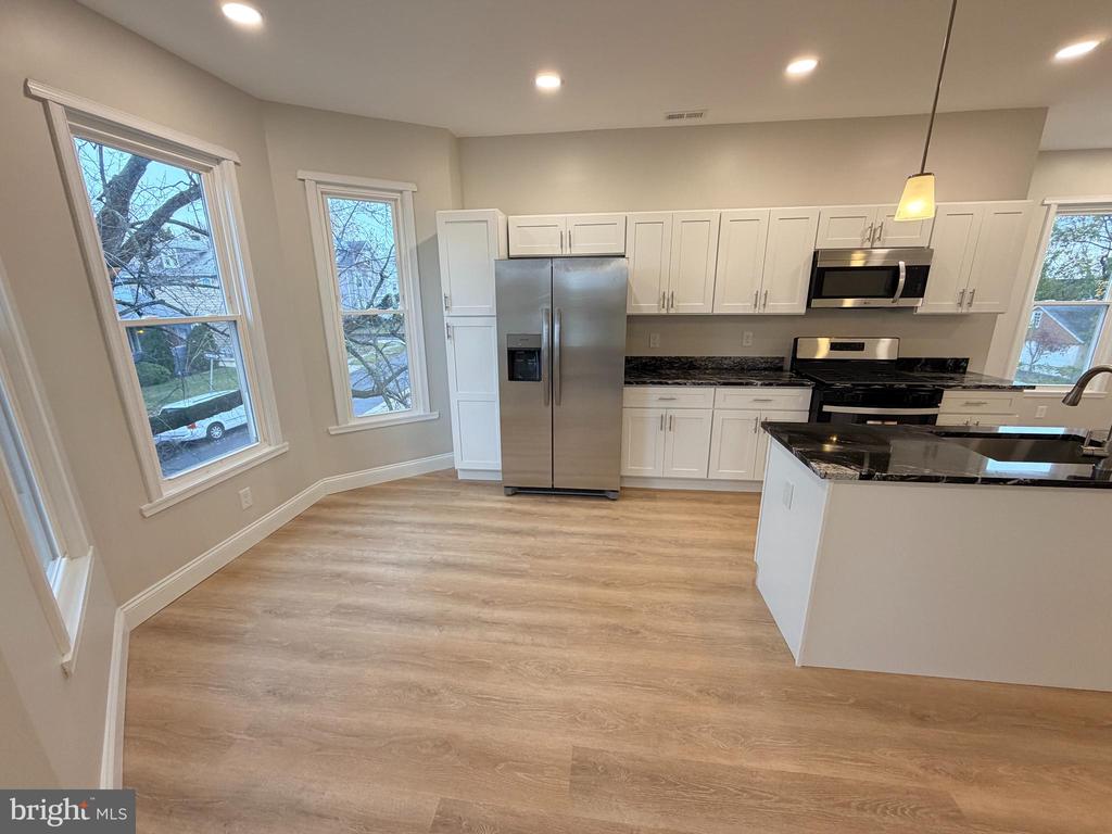 3 E OVERLEA AVENUE 1