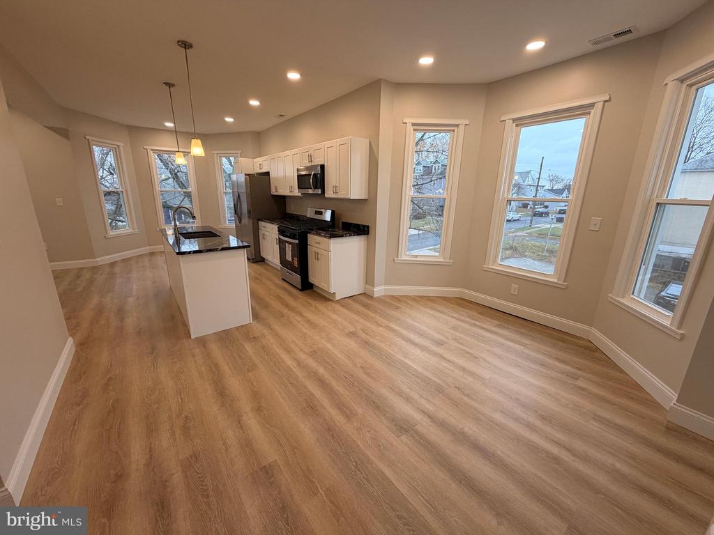 3 E OVERLEA AVENUE 1