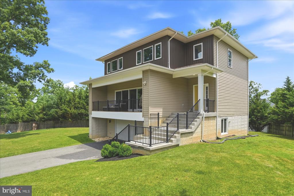 103 GWYNNBROOK AVENUE