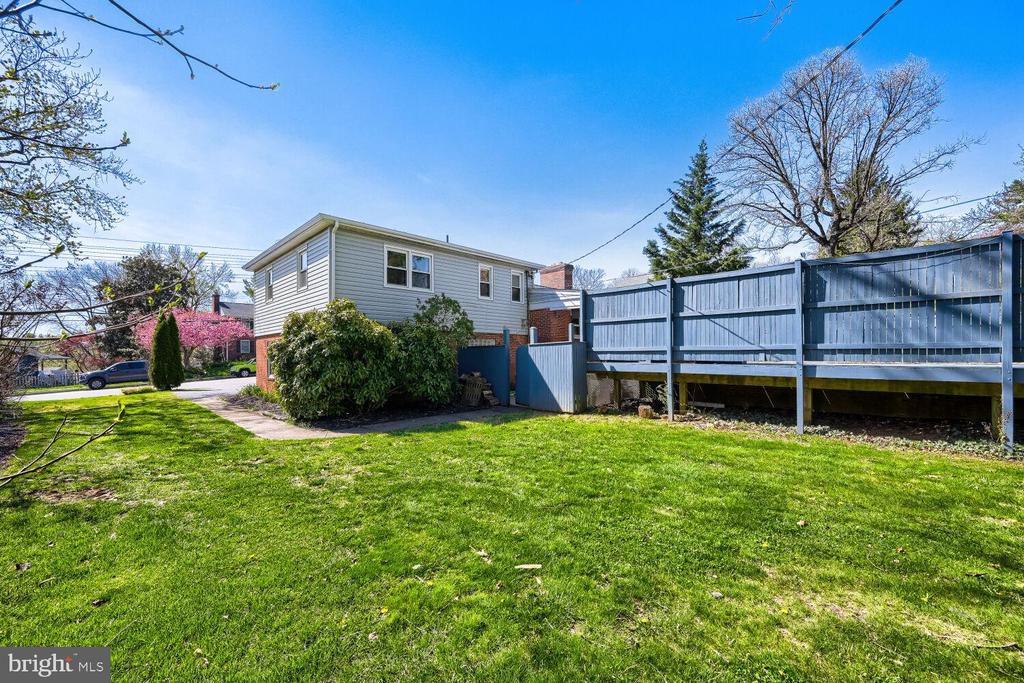 114 SEMINARY AVENUE E