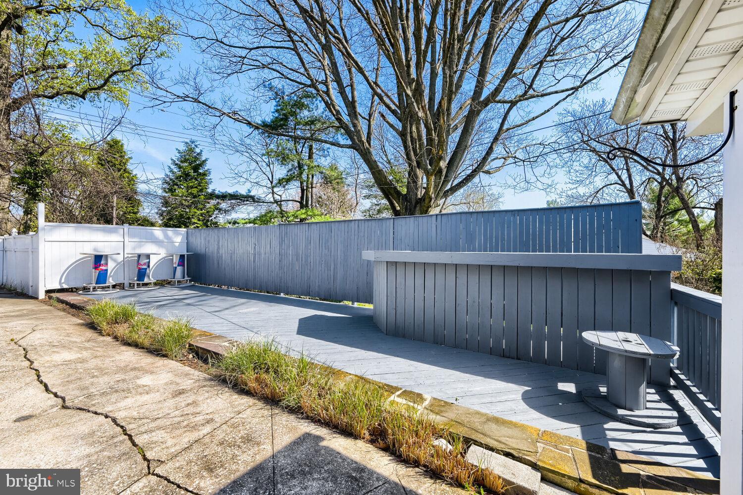 114 SEMINARY AVENUE E