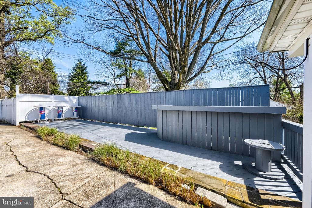 114 SEMINARY AVENUE E