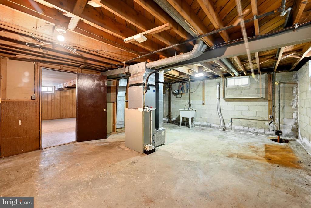 3724 PARKFIELD ROAD