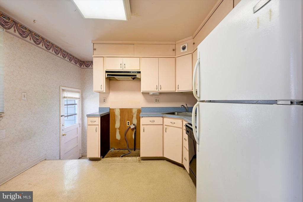 3724 PARKFIELD ROAD