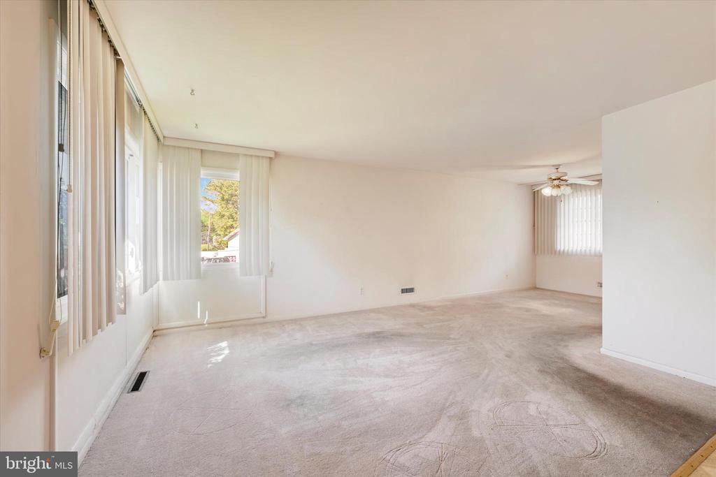 3724 PARKFIELD ROAD
