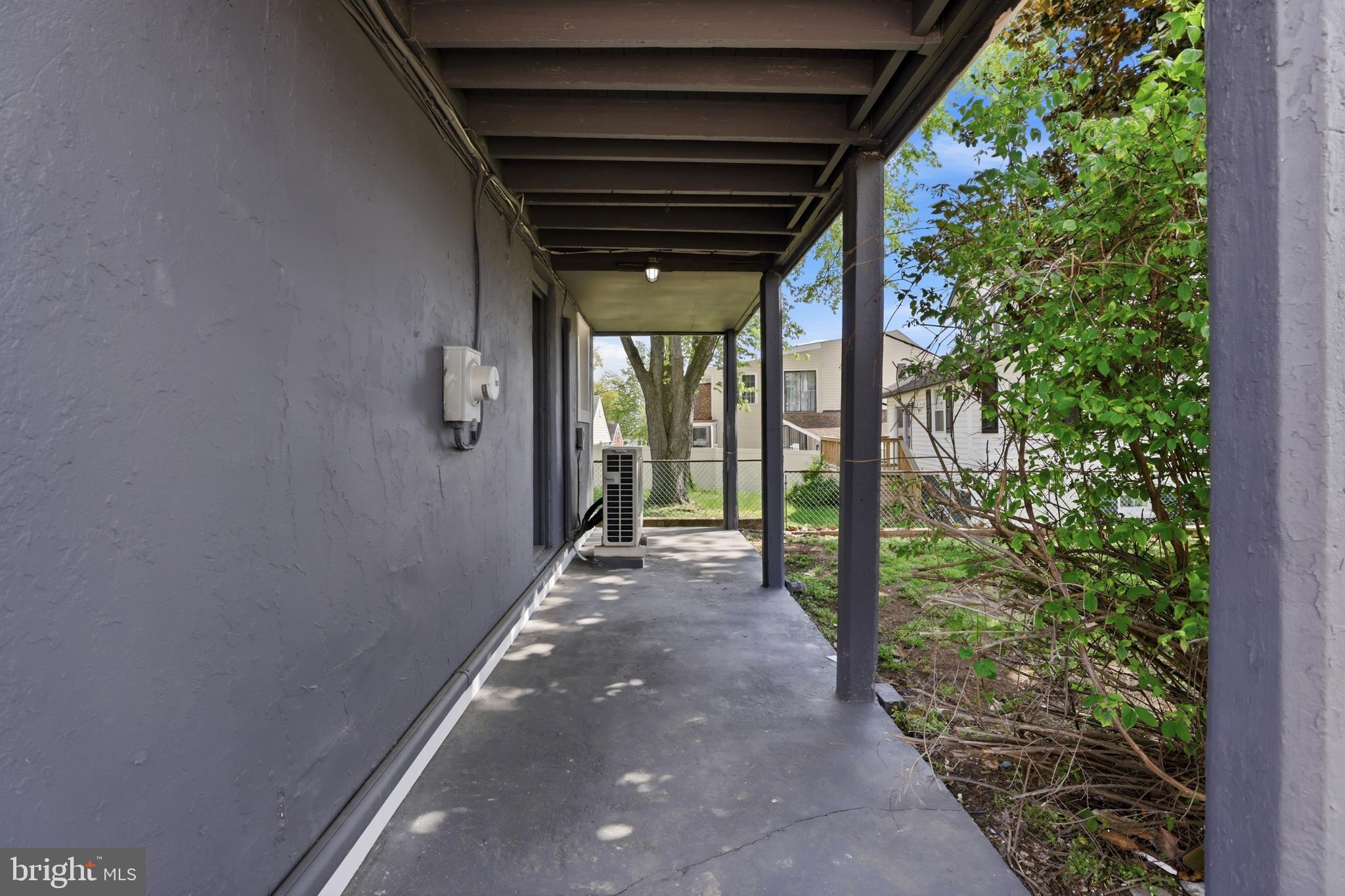 525 45TH STREET