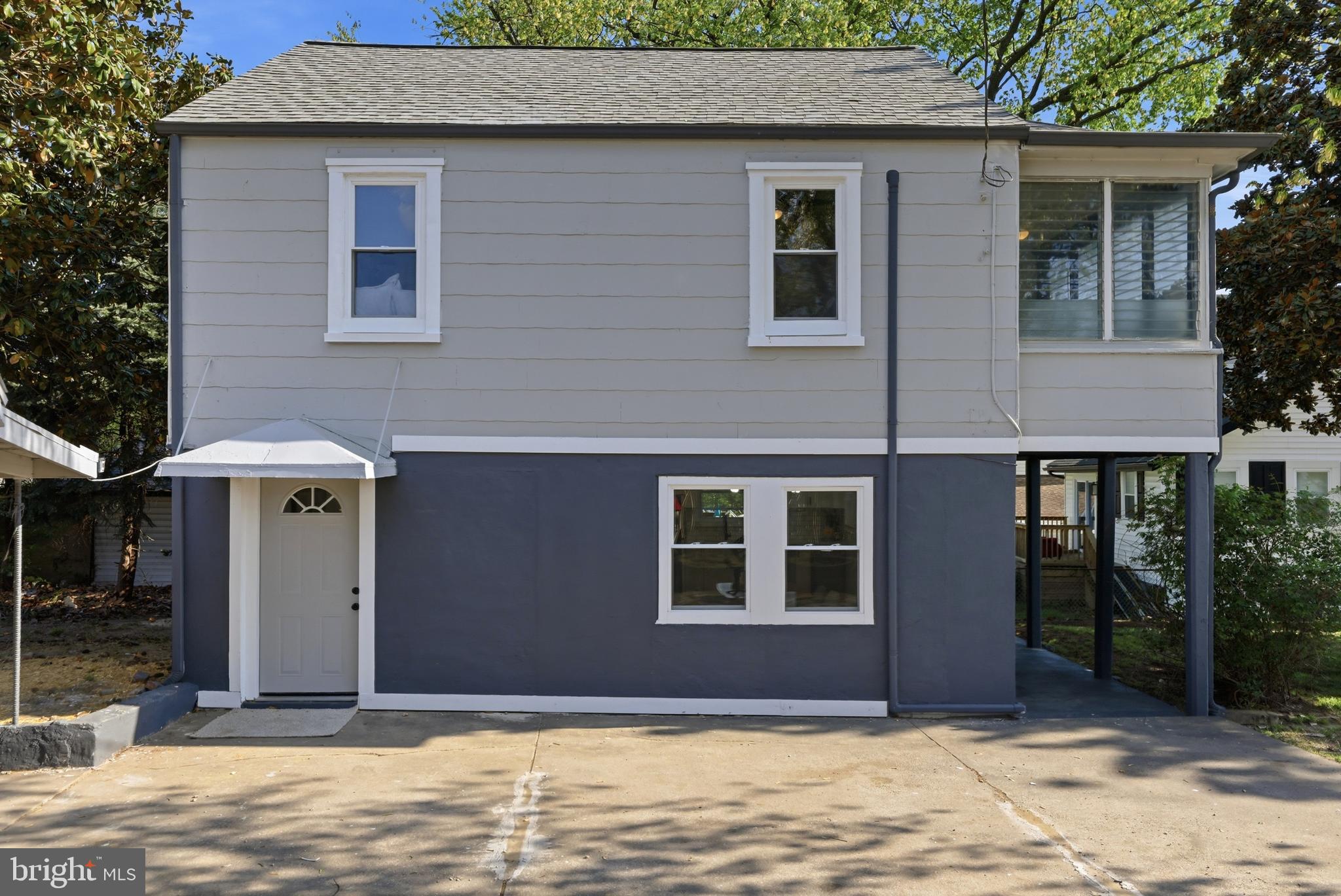 525 45TH STREET