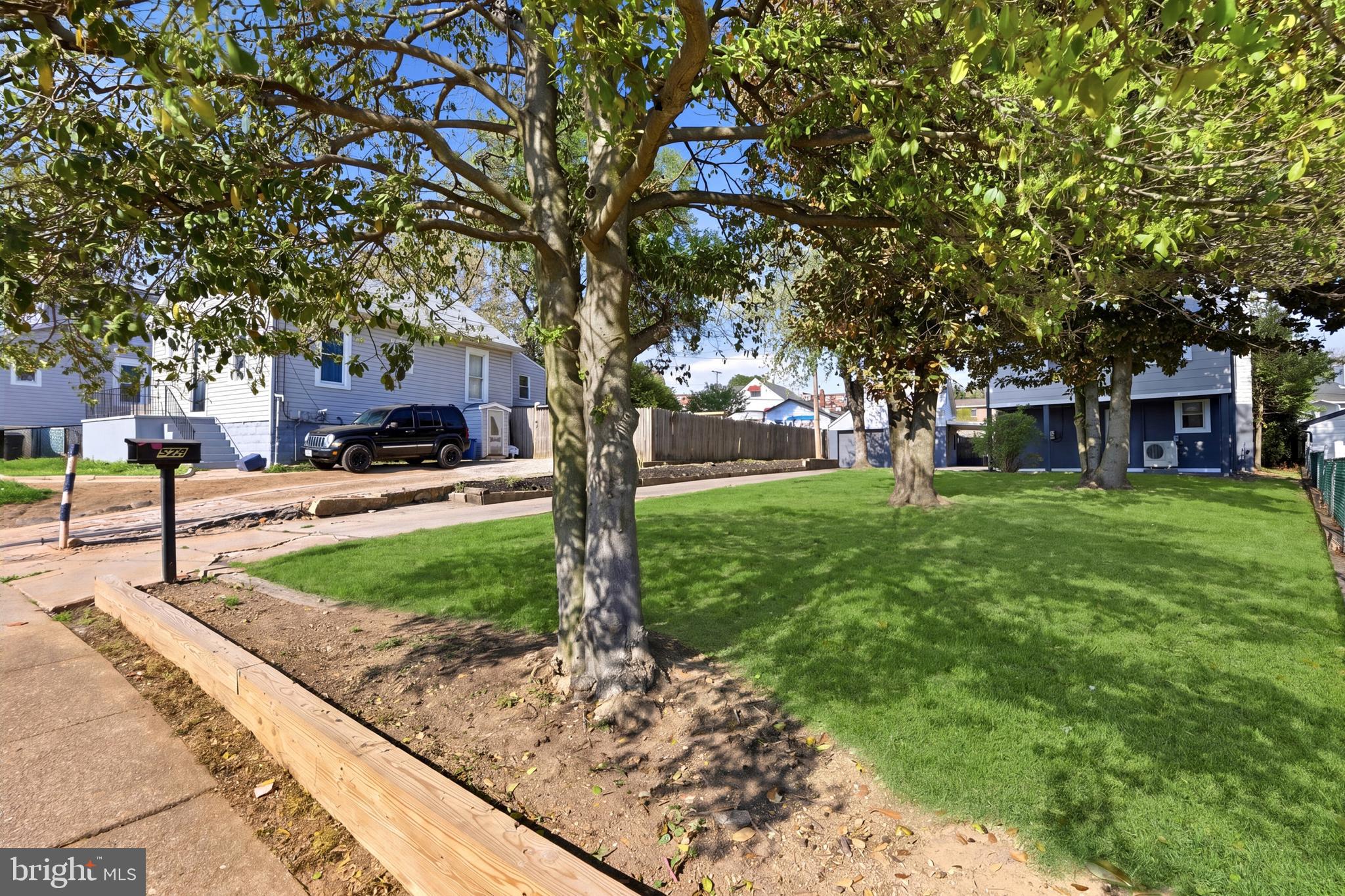525 45TH STREET