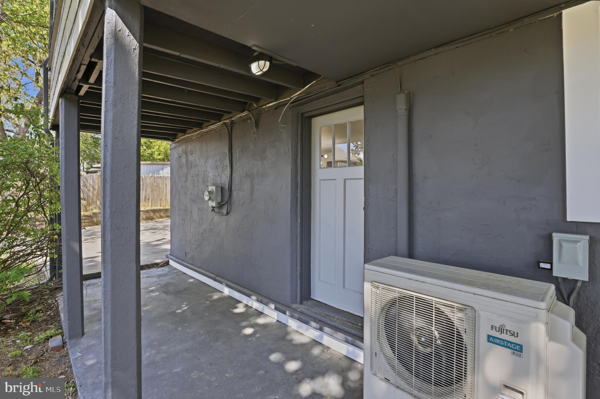 525 45TH STREET