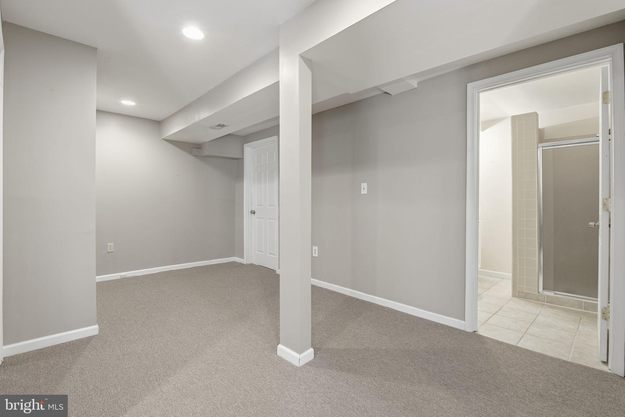 9500 MEADOWS FARM DRIVE