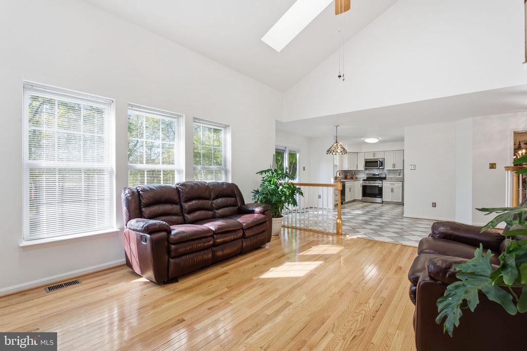 9500 MEADOWS FARM DRIVE