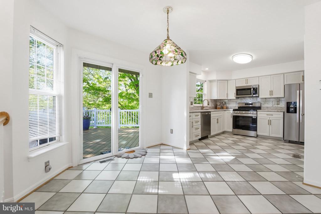9500 MEADOWS FARM DRIVE