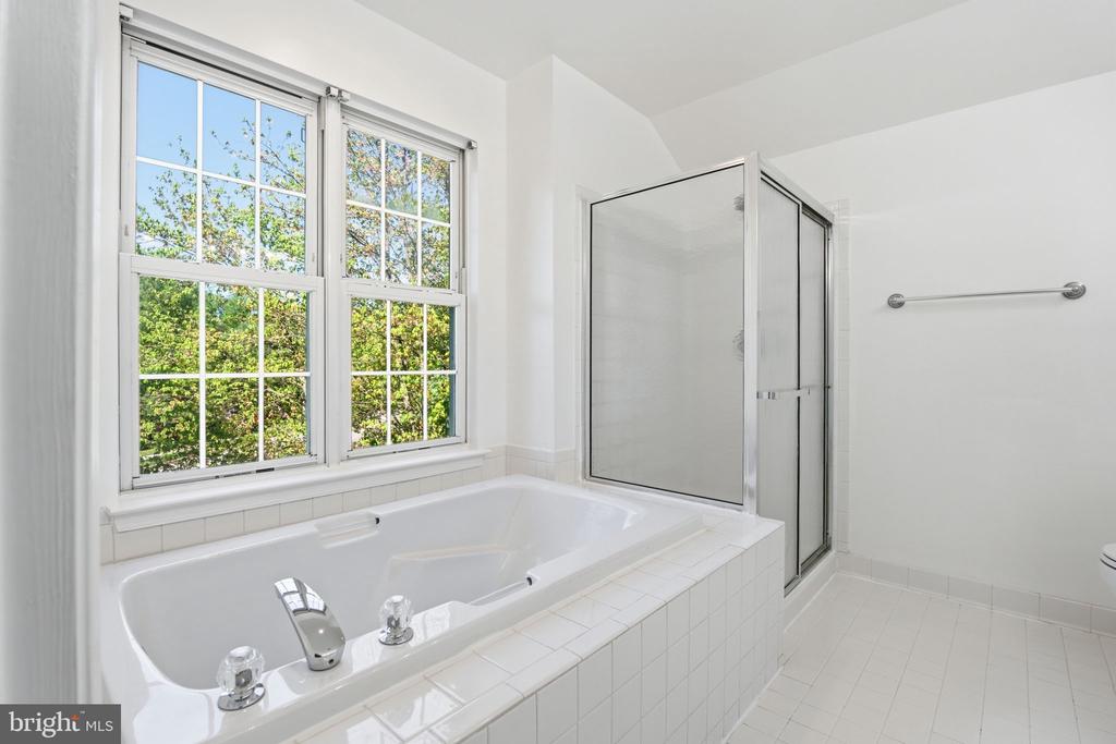 9500 MEADOWS FARM DRIVE