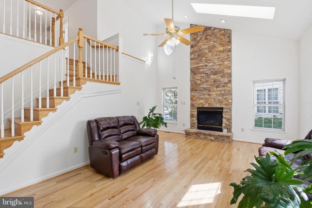 9500 MEADOWS FARM DRIVE