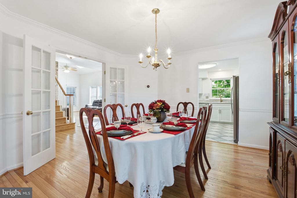 9500 MEADOWS FARM DRIVE