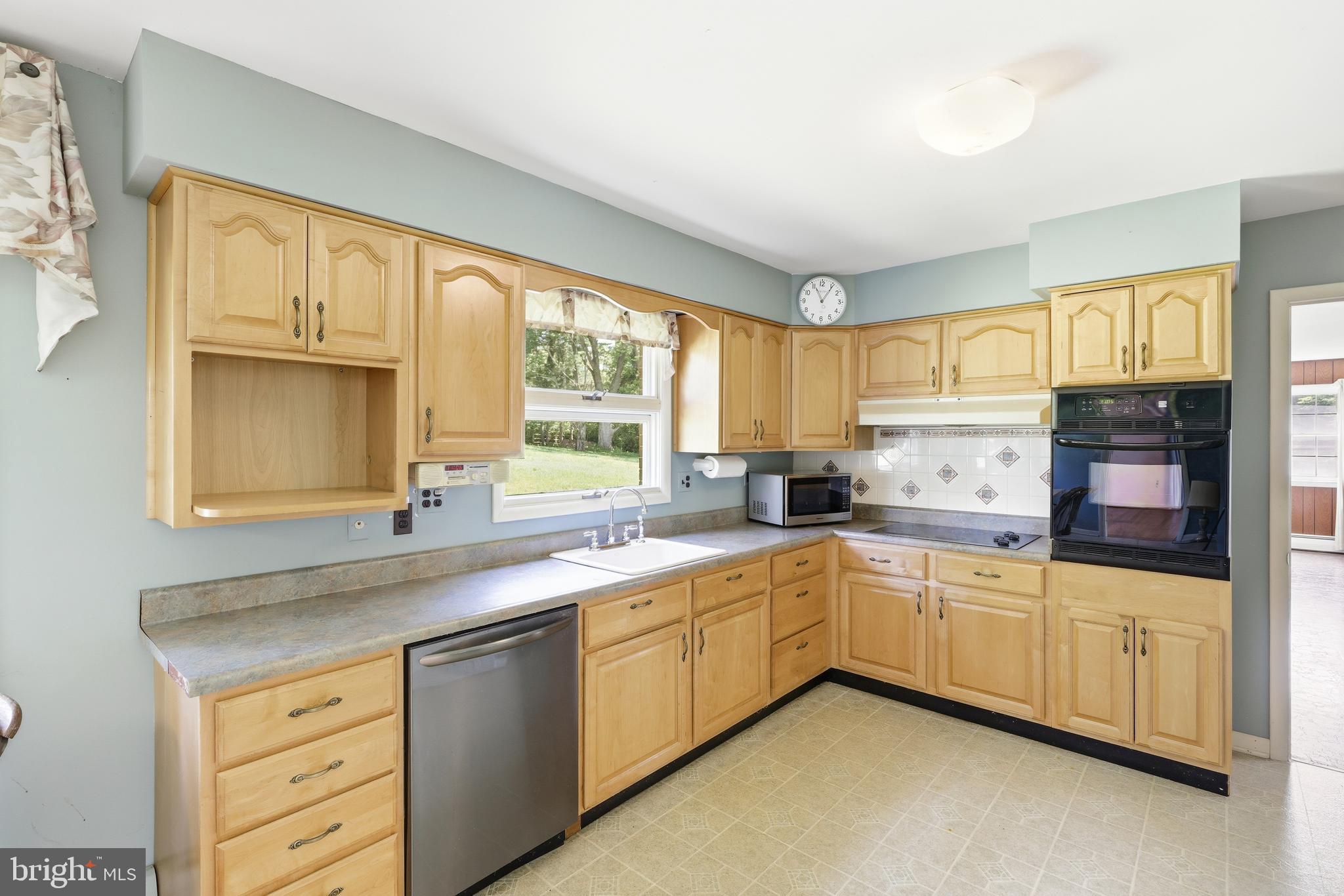 4308 MEADOWCLIFF ROAD